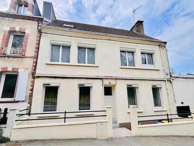 Duplex Parapluies De Cherbourg Netflix Parking Eksteriør bilde