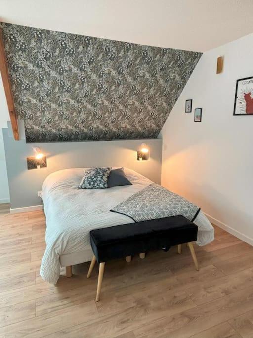 Duplex Parapluies De Cherbourg Netflix Parking Eksteriør bilde