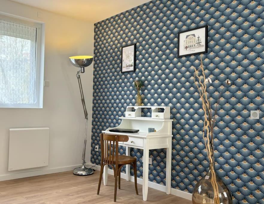 Duplex Parapluies De Cherbourg Netflix Parking Eksteriør bilde