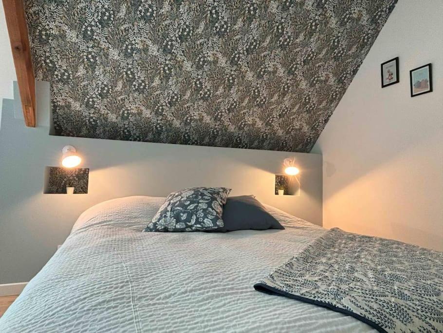 Duplex Parapluies De Cherbourg Netflix Parking Eksteriør bilde